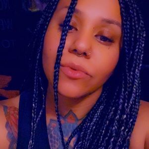 Meet your Posher, Desiree